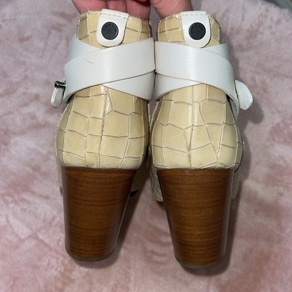 Rag & Bone Harrow Booties in Ivory Snakeskin Sz. 38.5 / 8.5US - Picture 11 of 16
